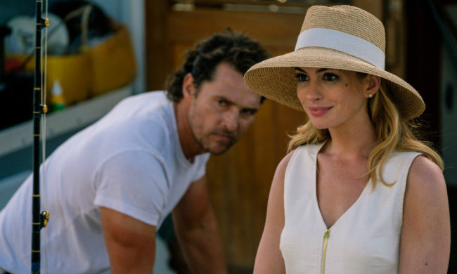 Енн Хетеуей вирішила зав'язати з алкоголем після бурхливої ночі з Метью Макконахі: все заради сина