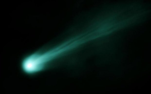 Доставайте бинокли: к Земле летит зеленая комета