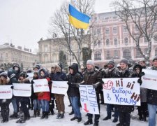 Скільки росіян змогли проголосувати за Путіна на території України