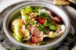 Вкусный, питательный и диетический: восхитительный рецепт зимнего салата с кус-кусом от известного диетолога