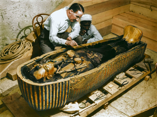 Таємниця Тутанхамона: як прокляття великого фараона гналося за археологами