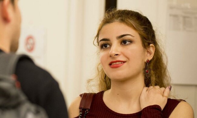 Иранскую шахматистку исключили из сборной за игру без хиджаба