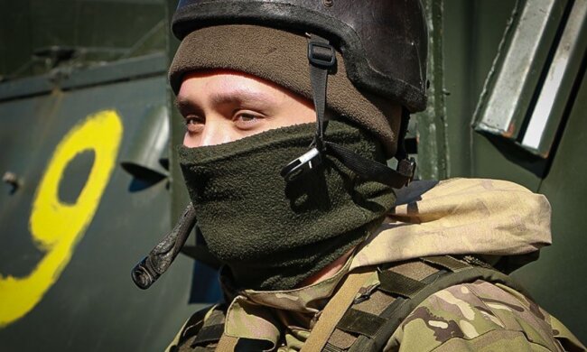 "Залишають випалену землю": український боєць "Панда" розкрив справжню мету російських мародерів