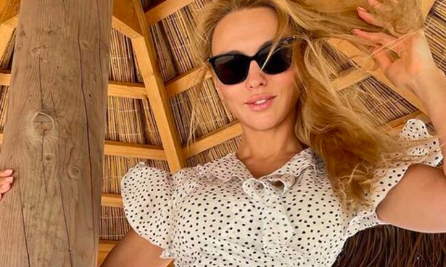 Оля Полякова, instagram.com/polyakovamusic/