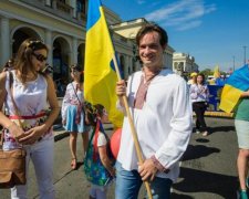 Украинцы массово бегут в Польшу: опубликована статистика