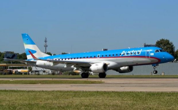 Аргентинские диспетчеры проспали приземление самолета