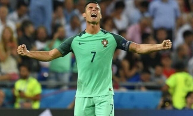 Роналду вне игры на полгода из-за травмы