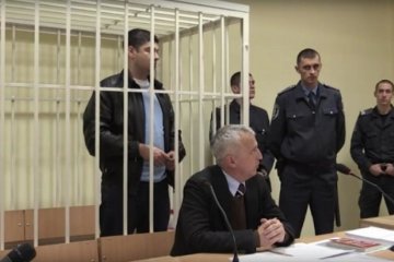 Пасинок Фірташа сховався від суду в лікарні
