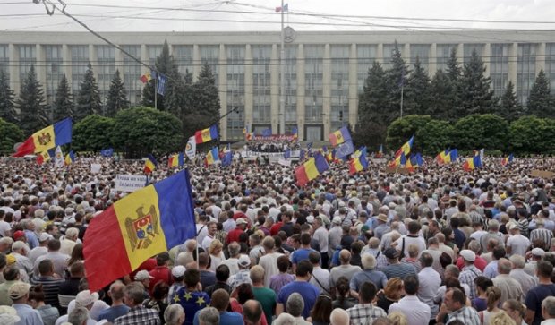 На 13 вересня у Молдові скликають масову акцію протесту