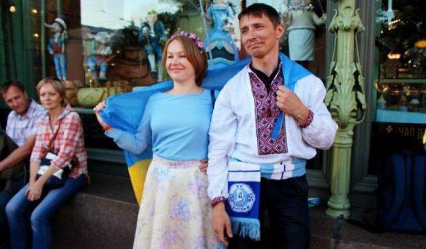 Петербуржцы в вышиванках отпраздновали День независимости Украины (фото)