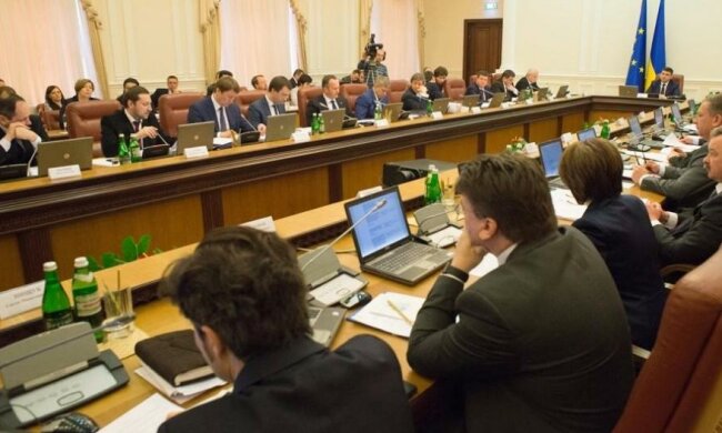 Кабмін розгляне питання продовження надзвичайних заходів в енергетиці