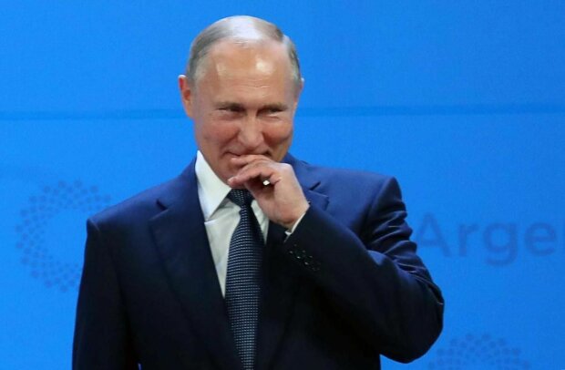 Безсоромний Путін нагородив Кабаєву екзотичною хворобою: "Так скоро і вуха відваляться"
