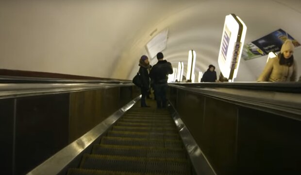 Киянину впарили "мертву" Kyiv smart card в метро - "Сім кіл пекла"
