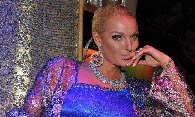 В валенках и под луной: "дикие танцы" Волочковой подняли сеть на уши