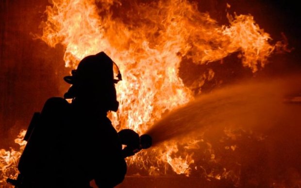 Крупный пожар в общежитии унес много жизней