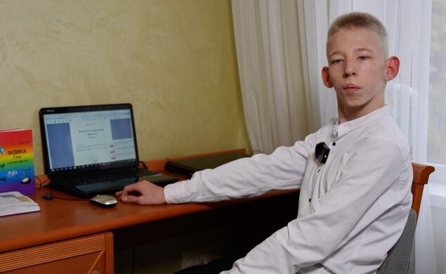15-летний1 Игорь Романовский создал учебник по физике: фото Общественное Одесса