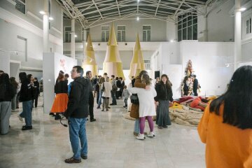 Украинцы, выставка, фото из соцсетей