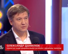 Безумные тарифы, дефолт и Коломойский: у Зеленского успокоили украинцев, созывают СНБО