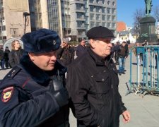 Антикорупційний мітинг в Росії: поліція масово затримує активістів