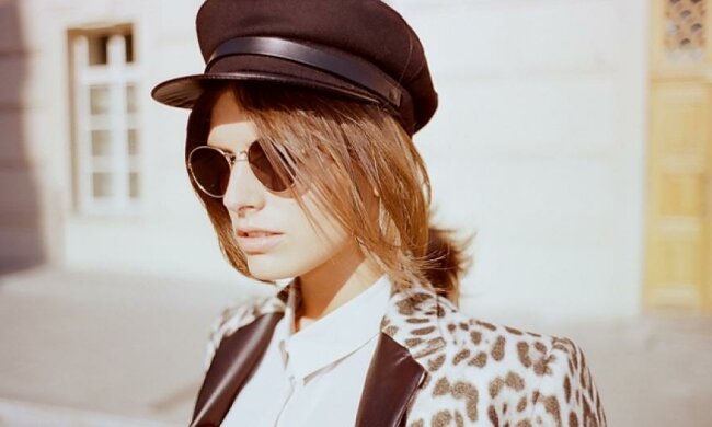 Малигіна показала сексуальні "кубики"