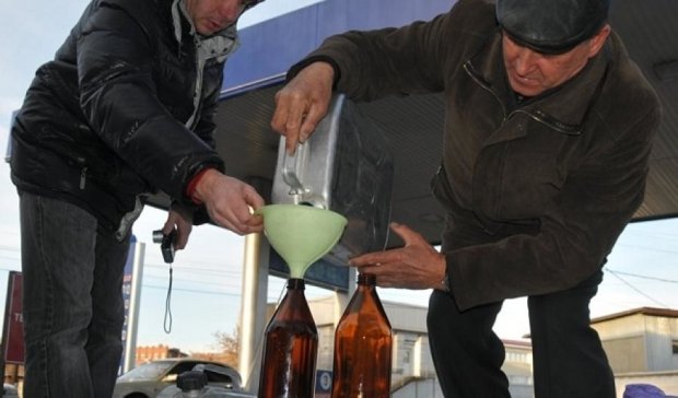 Украинский бензин разбавят спиртом