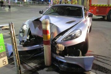 Aston Martin Vanquish, ссагѕсоорѕ
