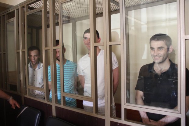 Дело Хизб-ут-Тахрир: крымские татары услышали приговор палачей Путина, за решетку - на 17 лет