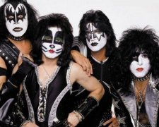 Дом вокалиста Kiss обыскала полиция