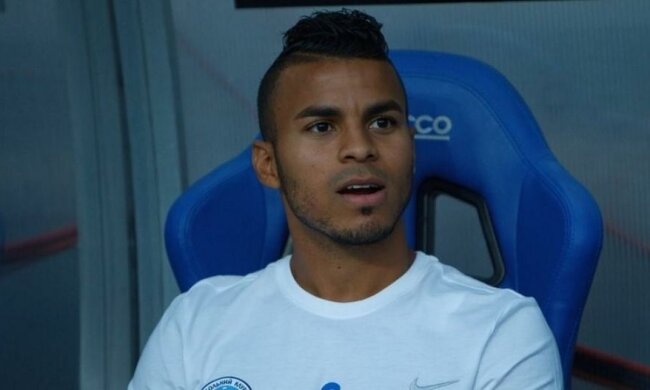 ФИФА сняла шесть очков с "Днепра" за долг перед футболистом