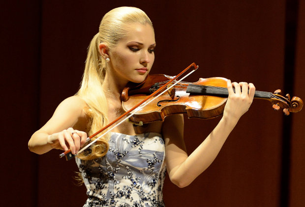 Украинка покорила сердца миллионов: так на скрипке Паганини не играл никто