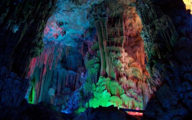 В Мексике нашли настоящую пещеру сказок: фото
