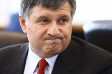 Аваков не будет судиться за право говорить на русском
