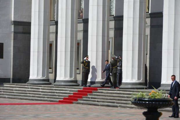 Официально: Зеленский получил важное приглашение, куда отправится президент