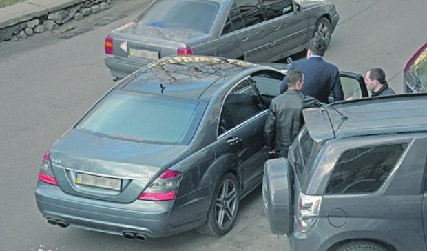 Саакашвили щеголял в Киеве на новом Mercedes за 4 млн грн (фото)
