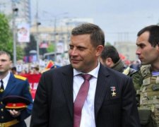Тупой и еще тупее: сеть подорвало фото главаря "ДНР" и путинского недобоксера