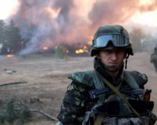 Україна вами пишається! Патріоти підірвали "святиню" бойовиків в Іловайську