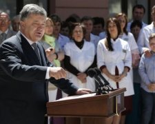 Годовщина катастрофы МН17: Порошенко пообещал наказать Россию