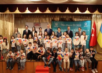 Восточный колорит в центре Киева: как турецкие традиции и детский драйв объединили две страны