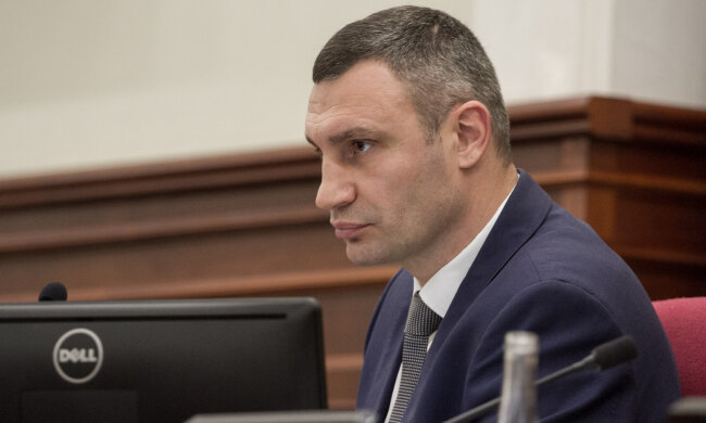 "Это яма": киевляне показали, за что уволили Кличко