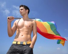 Кам'яний вік: російські копи-гомофоби причепилися до іспанців