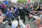 "20 років тому повернули не туди, втрачаємо державу. Тепер на своїй землі живемо за їхніми законами", - українці потерпають від "гостинності" хасидів