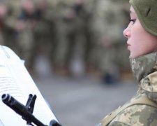 Гарні та небезпечні: як виглядає жіноче обличчя української армії