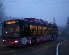 Тролейбус, фото з відкритих джерел