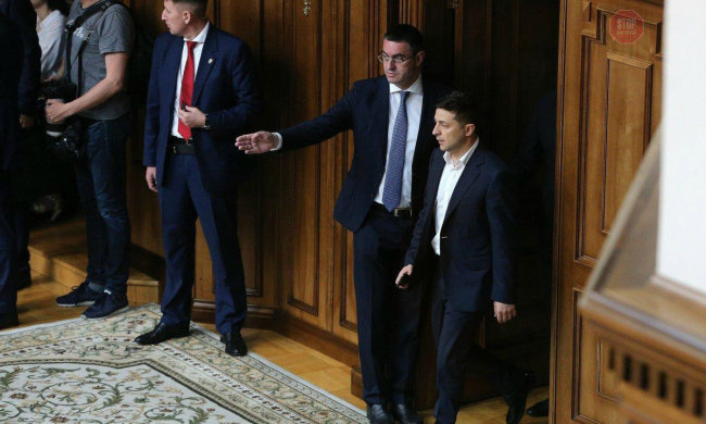 Первые 100 дней президентства Зеленского: кого уволил слуга народа