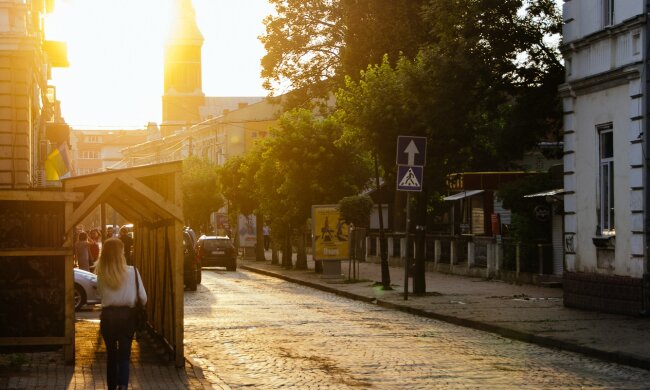 Франківськ зустріне сонячним ранком: синоптики на 23 вересня передають потепління