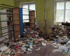 В Первомайске боевики полностью разрушили лицей горняков (фото)