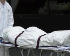 Шприцы и футбол: тело болельщика обнаружили в квартире защитника "Локомотива"