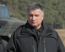 У Авакова відповіли на затримання сина "війною" та іншими нісенітницями