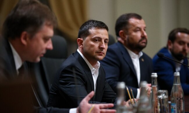 Головне за ніч: "український Лас-Вегас" Зеленського, знищення зброї Путіна та новий Кабмін Гончарука