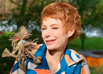 Елена-Кристина Лебедь подсадила на "Игру в кальмара" Павла Розенко и свою собаку: "Зашли на ура"